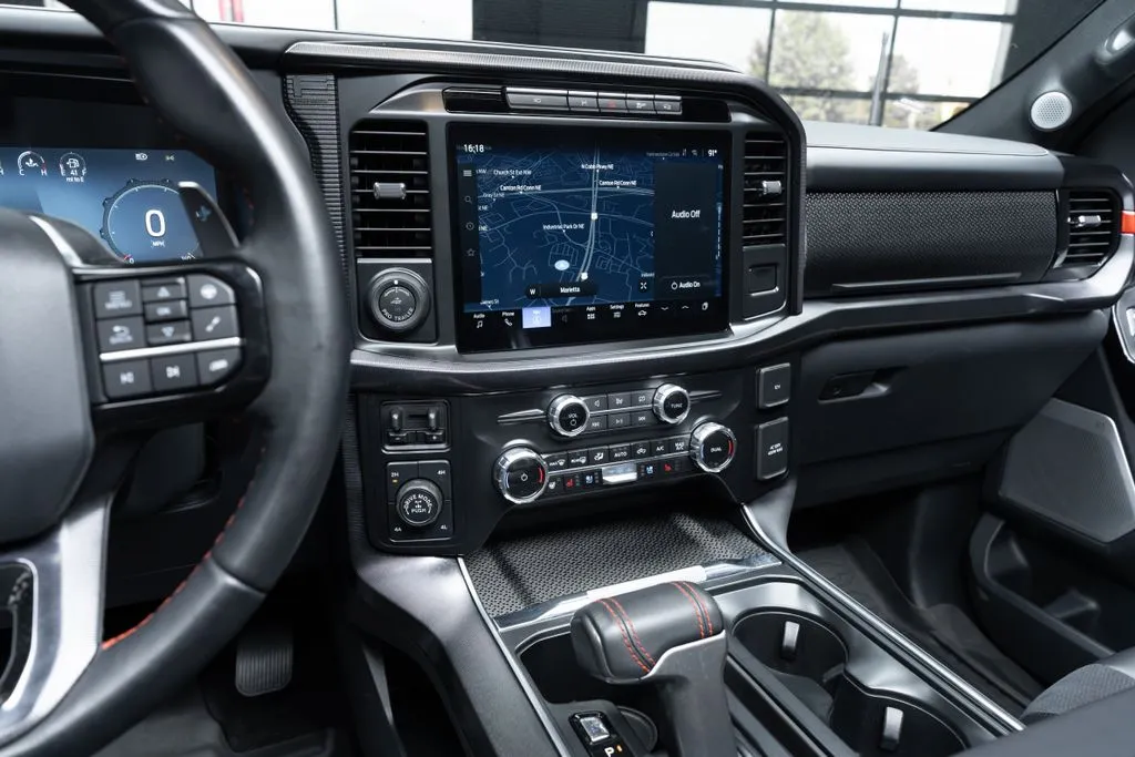 Ford F-150 photo 35