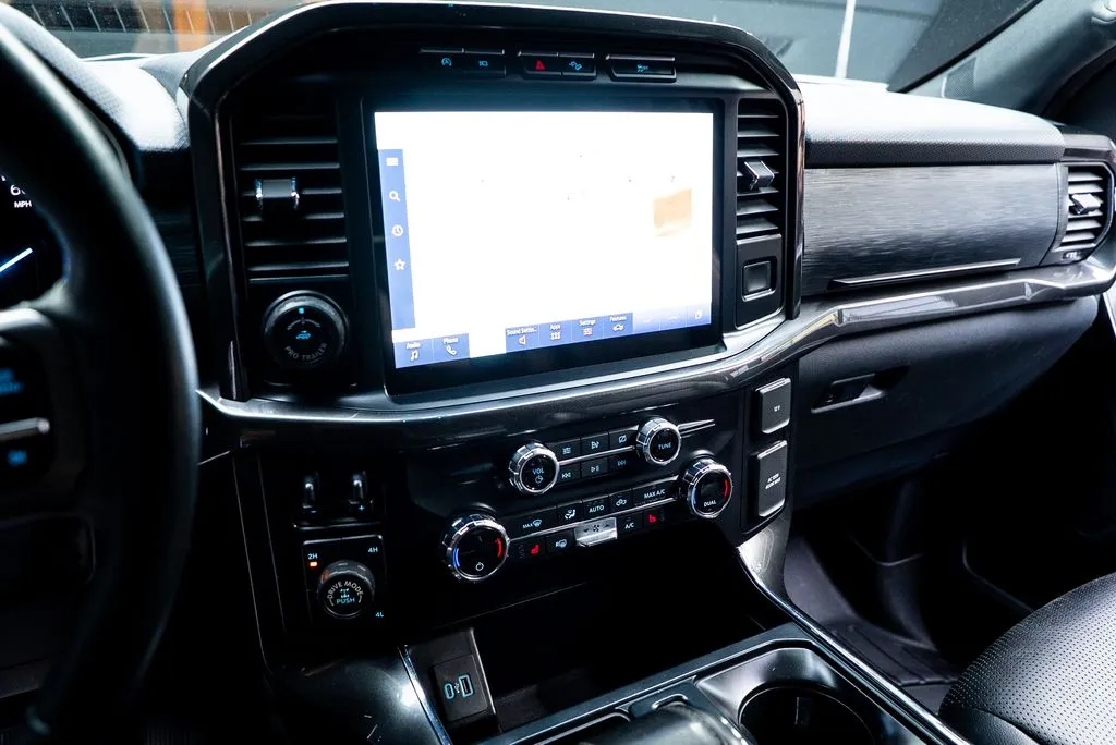 Ford F-150 photo 38