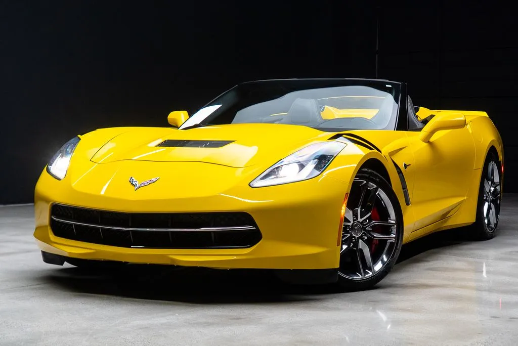 Chevrolet Corvette photo 2