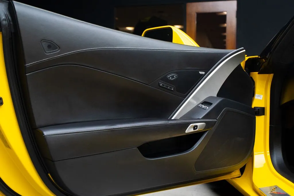 Chevrolet Corvette photo 28