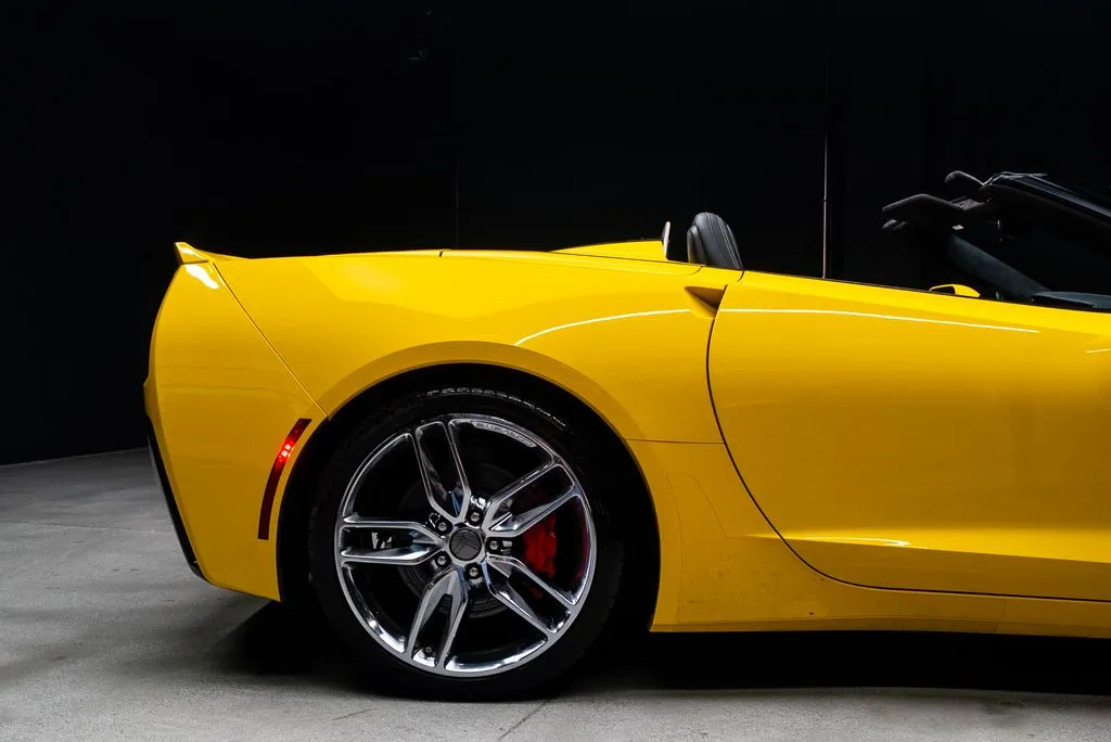 Chevrolet Corvette photo 19