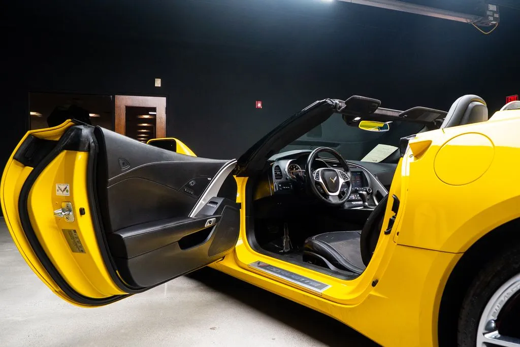 Chevrolet Corvette photo 27