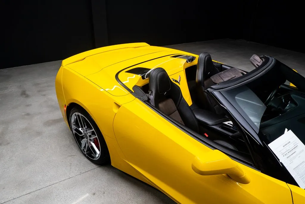 Chevrolet Corvette photo 18