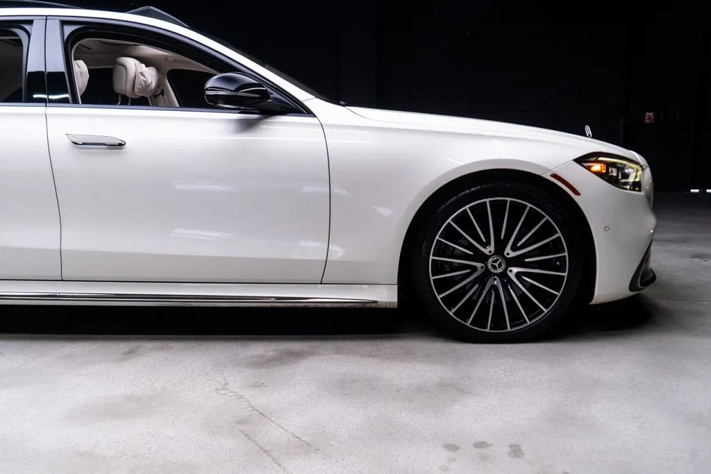 Mercedes-Benz S-Class photo 13
