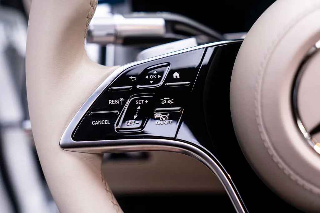 Mercedes-Benz S-Class photo 22
