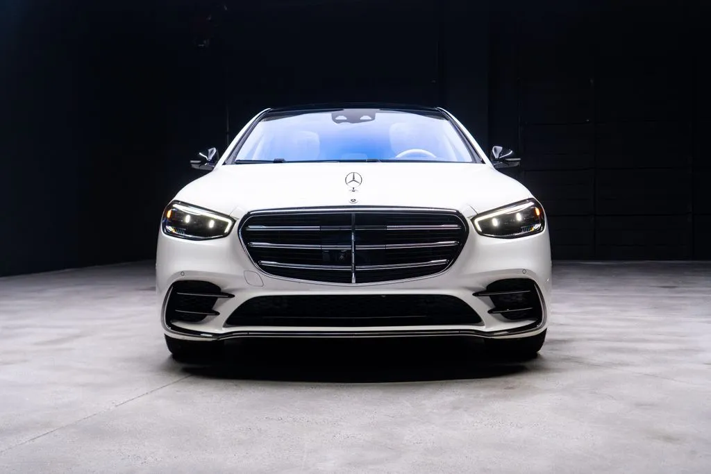 Mercedes-Benz S-Class photo 7