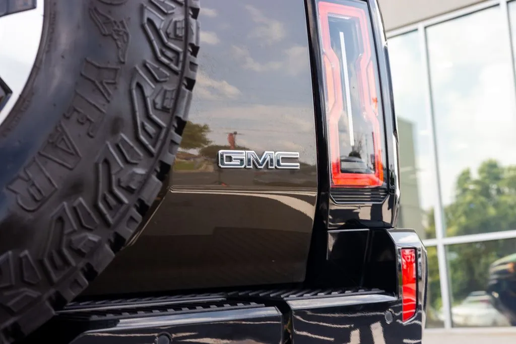 GMC Hummer EV SUV photo 17