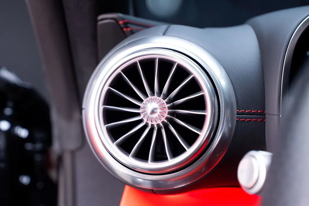 Mercedes-Benz AMG GT photo 36