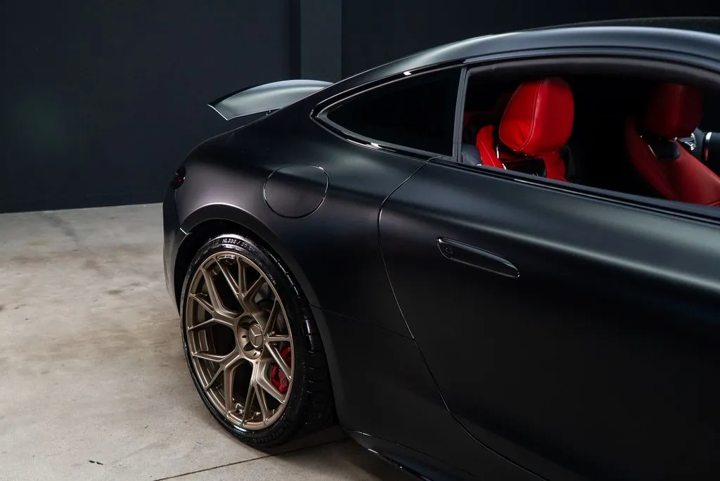 Mercedes-Benz AMG GT photo 17