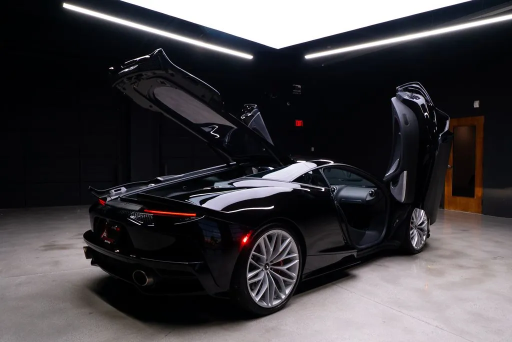McLaren GT photo 54