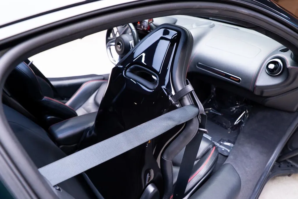 McLaren GT photo 52