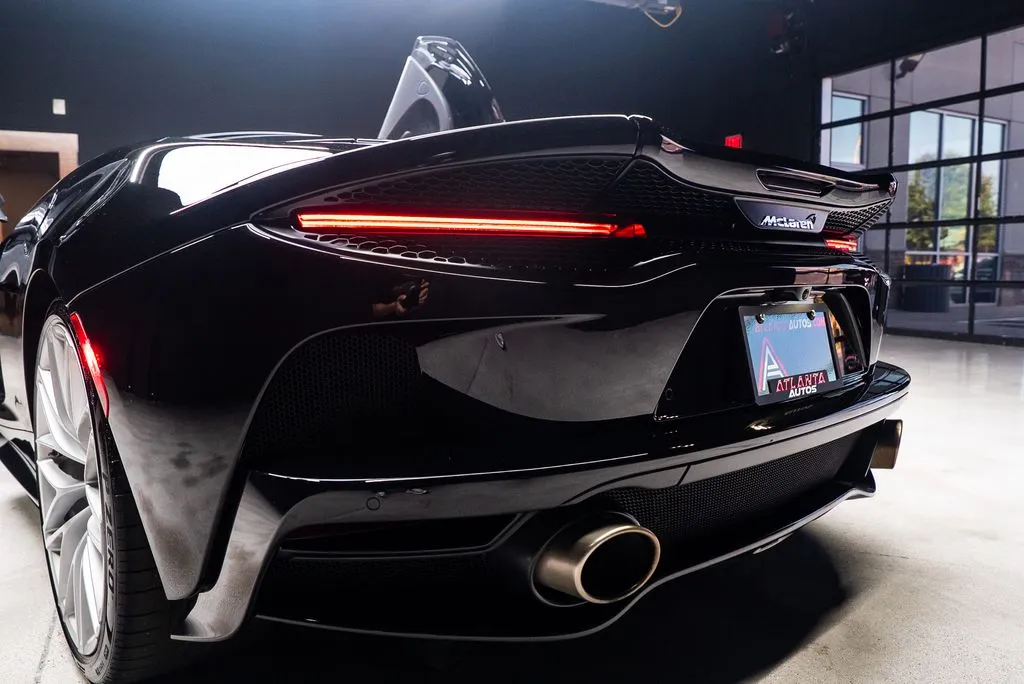 McLaren GT photo 25