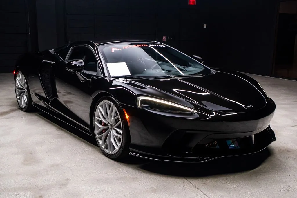 McLaren GT photo 9