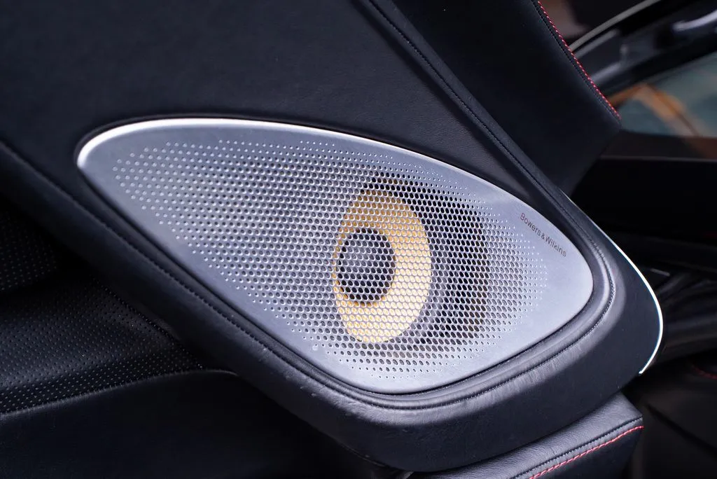 McLaren GT photo 32