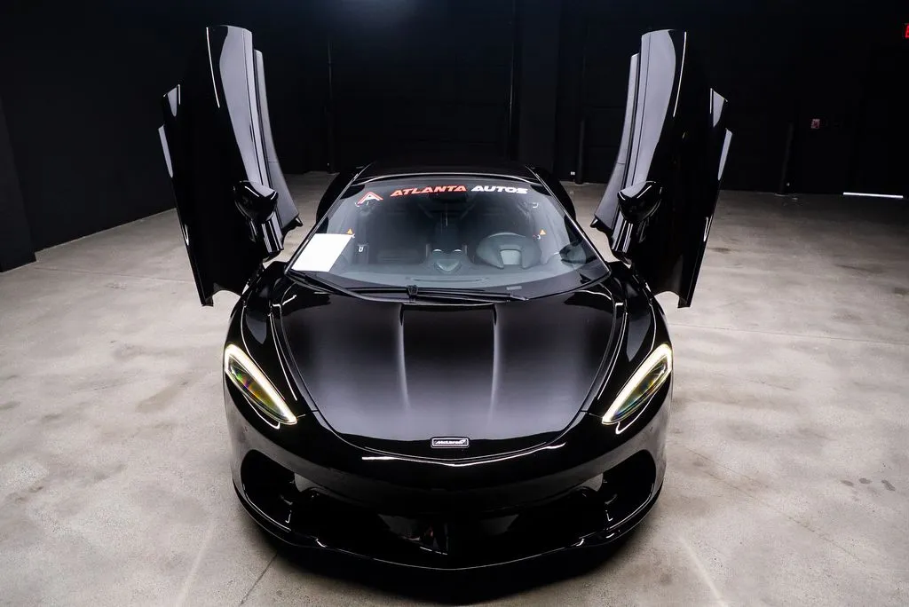 McLaren GT photo 3