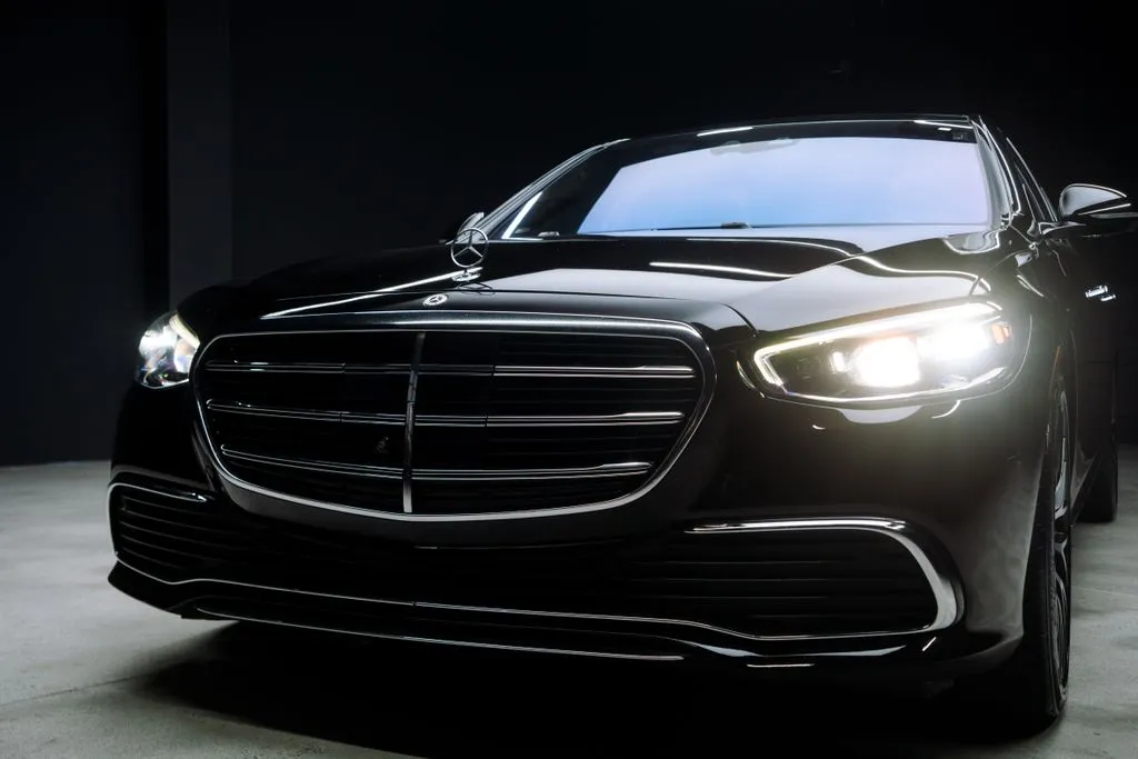 Mercedes-Benz S-Class photo 6