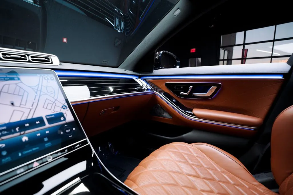 Mercedes-Benz S-Class photo 42