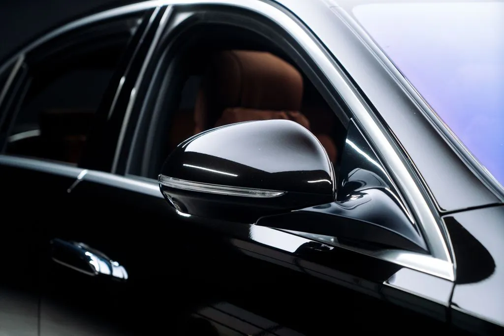 Mercedes-Benz S-Class photo 14