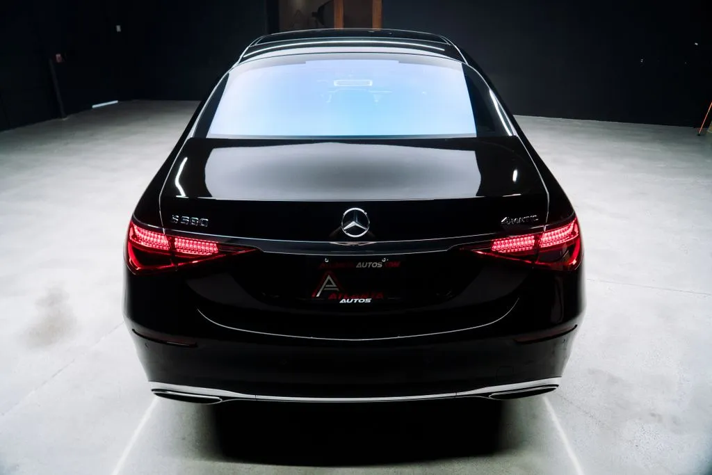 Mercedes-Benz S-Class photo 21