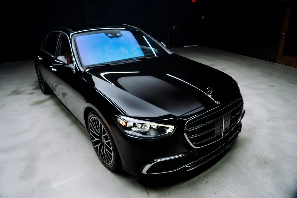Mercedes-Benz S-Class photo 9