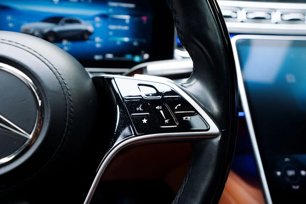 Mercedes-Benz S-Class photo 35
