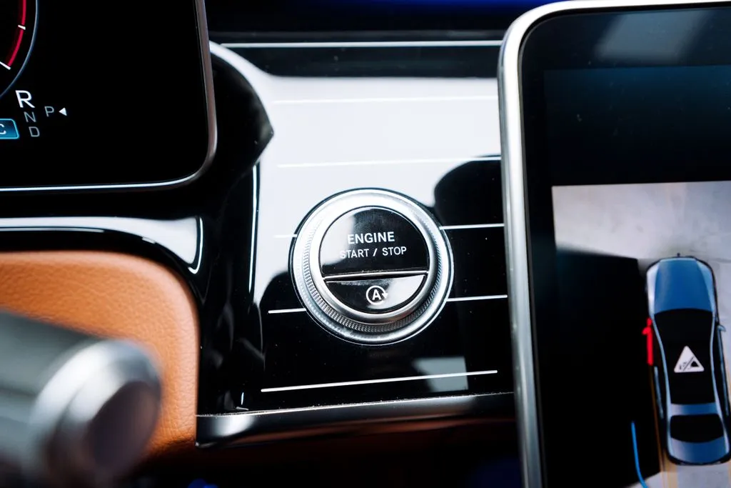 Mercedes-Benz S-Class photo 40
