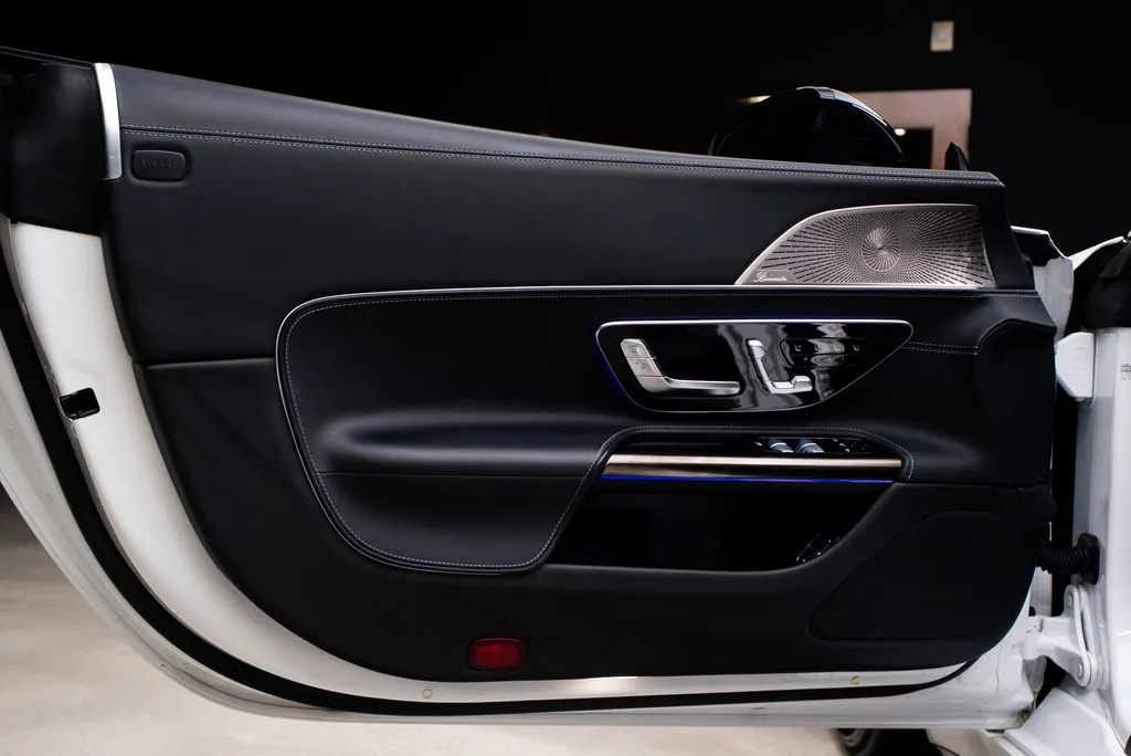 Mercedes-Benz SL-Class photo 31
