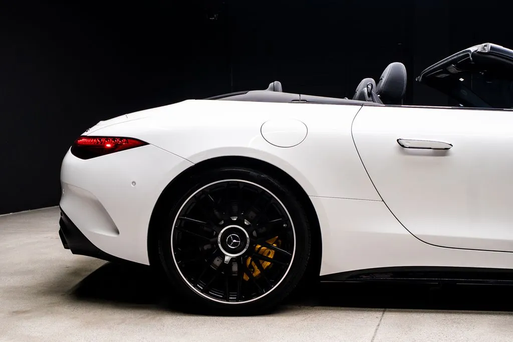 Mercedes-Benz SL-Class photo 20