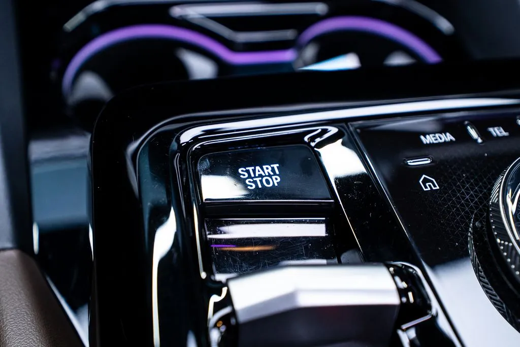 BMW i5 photo 47