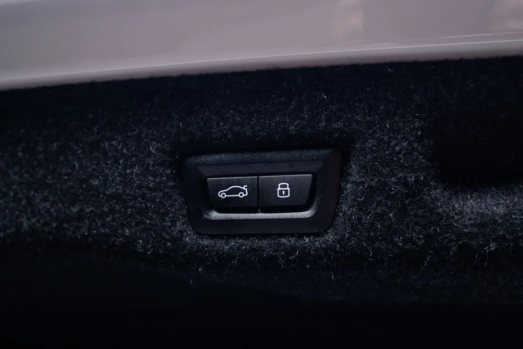 BMW i5 photo 54
