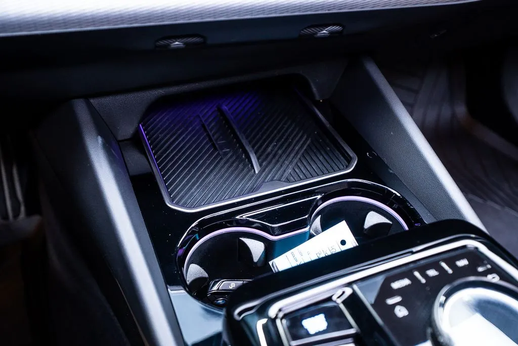 BMW i5 photo 44