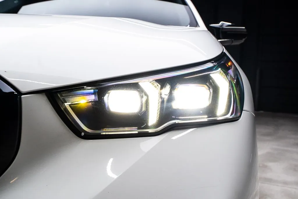 BMW i5 photo 6