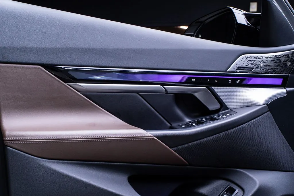 BMW i5 photo 29