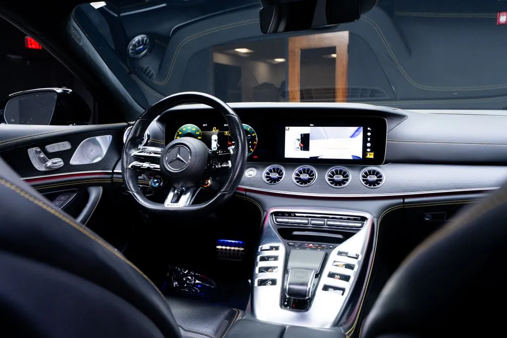 Mercedes-Benz AMG GT 43 photo 55
