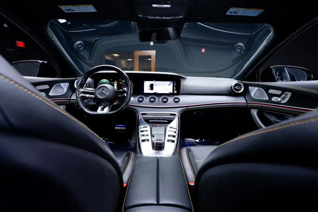 Mercedes-Benz AMG GT 43 photo 54