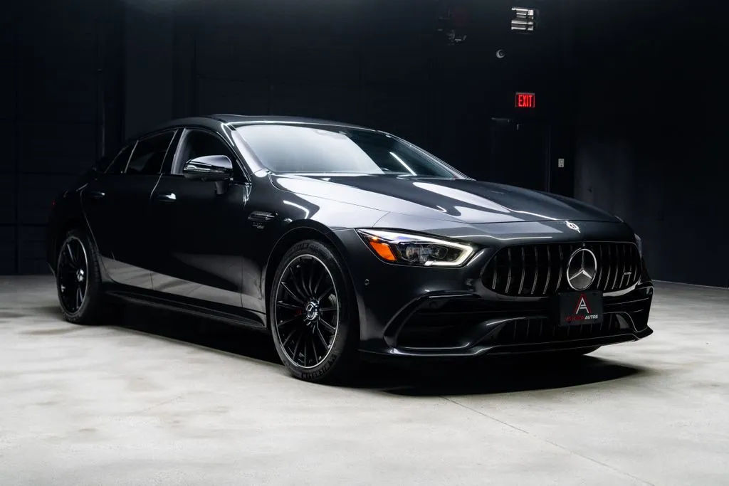 Mercedes-Benz AMG GT 43 photo 8