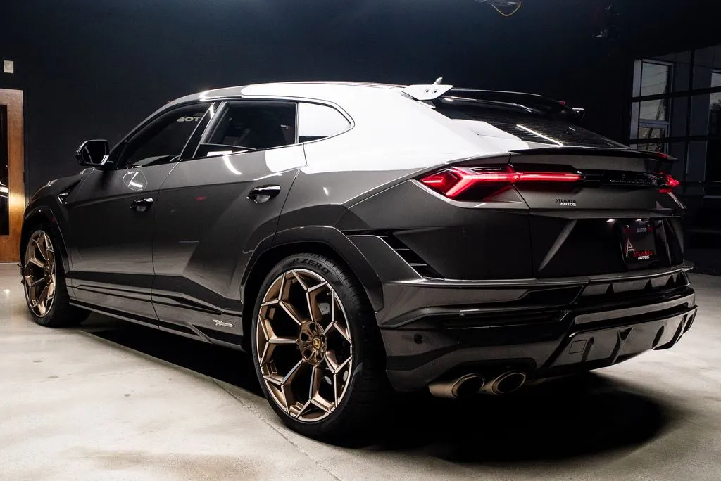 Lamborghini Urus photo 30