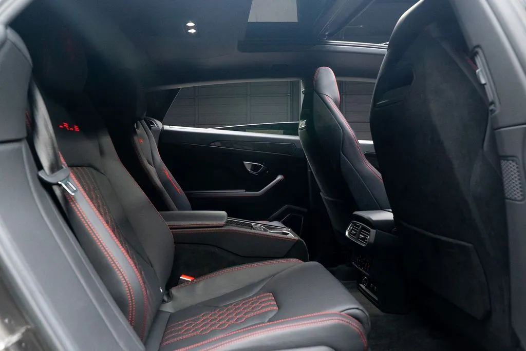 Lamborghini Urus photo 59