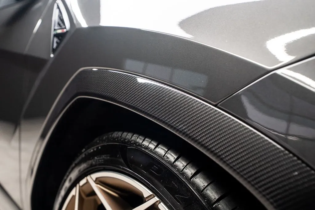 Lamborghini Urus photo 16
