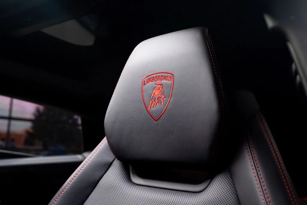 Lamborghini Urus photo 39