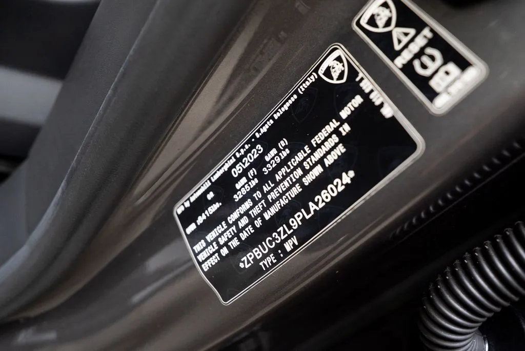 Lamborghini Urus photo 67
