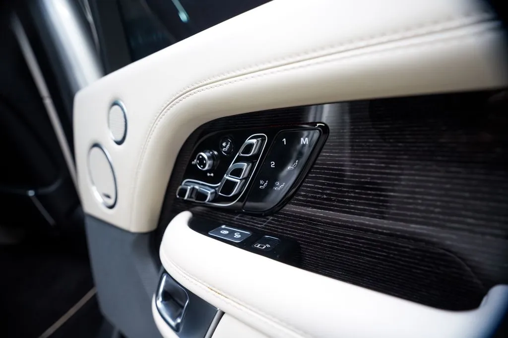 Land Rover Range Rover photo 48