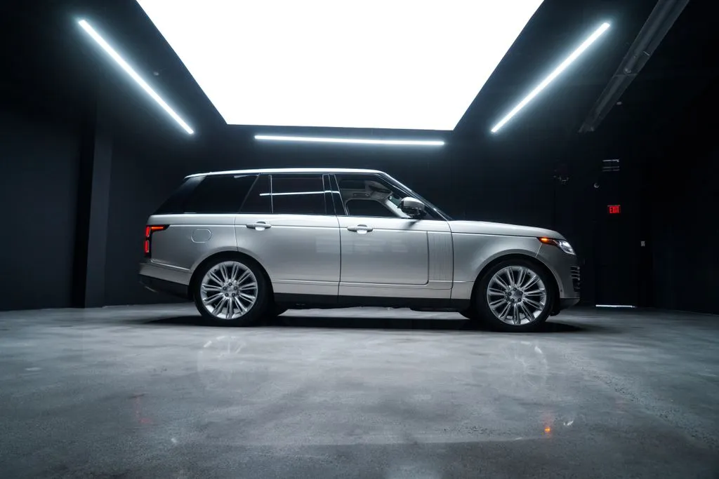 Land Rover Range Rover photo 9