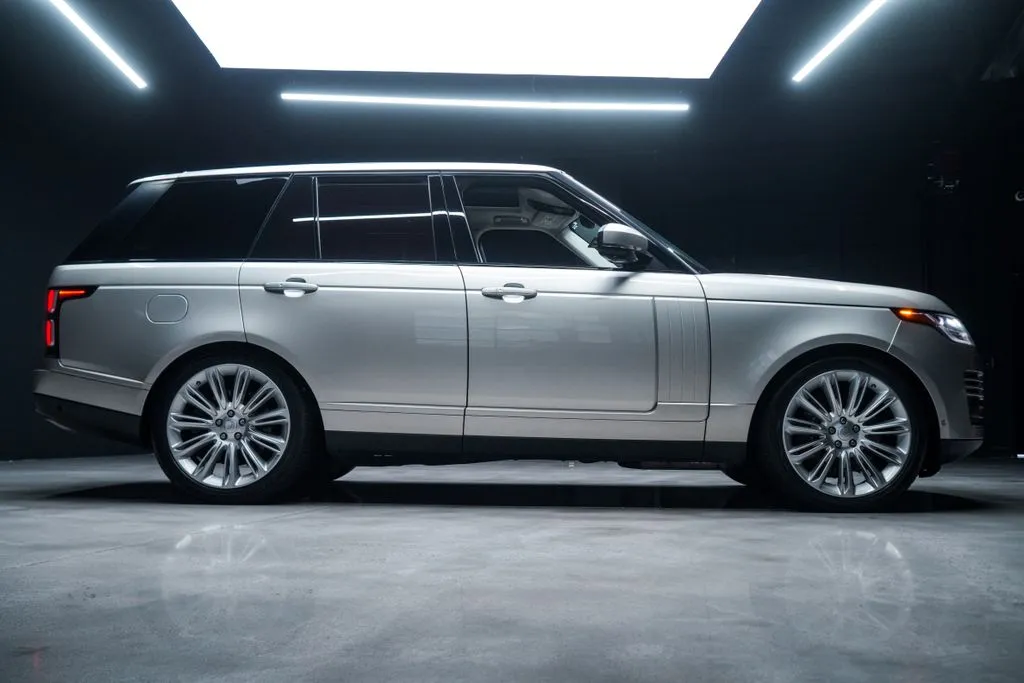 Land Rover Range Rover photo 10