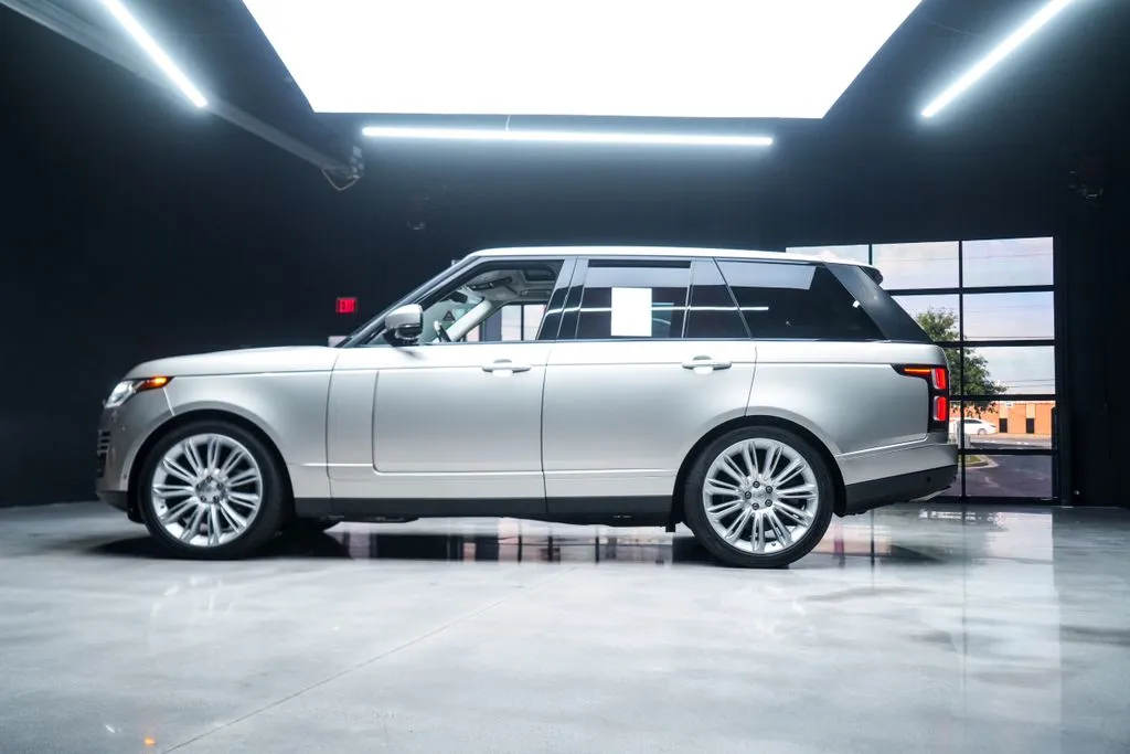 Land Rover Range Rover photo 21
