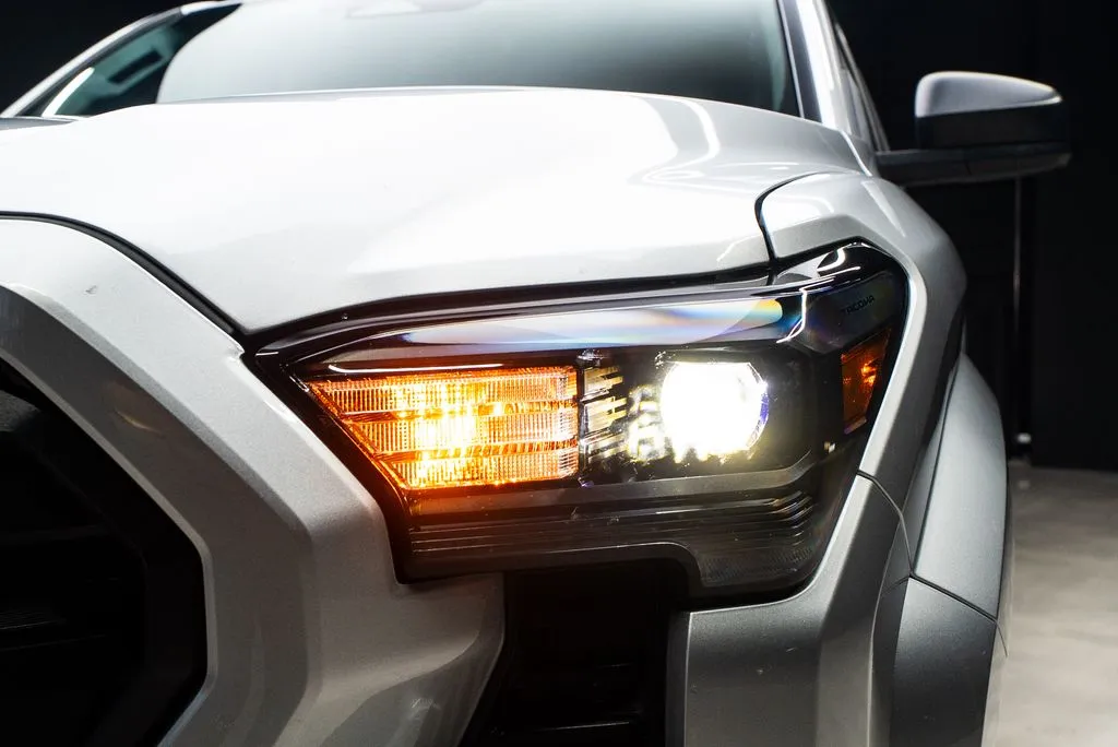 Toyota Tacoma photo 6
