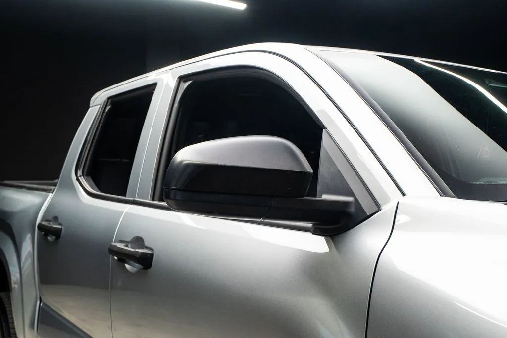 Toyota Tacoma photo 16