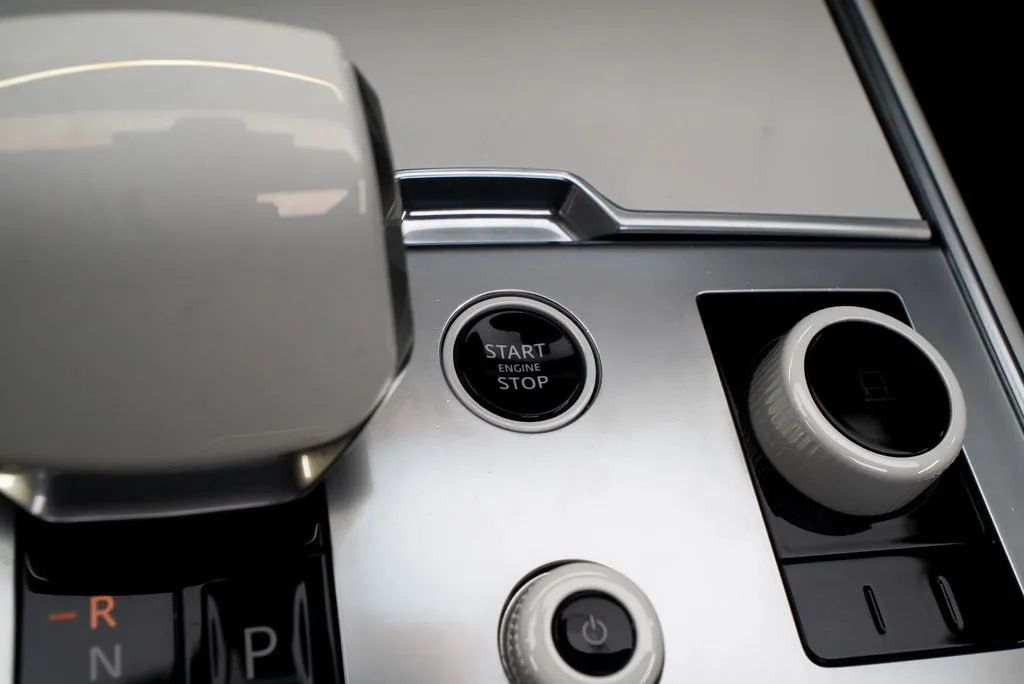 Land Rover Range Rover photo 42