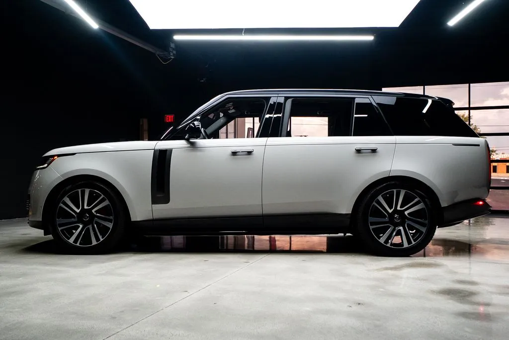 Land Rover Range Rover photo 24
