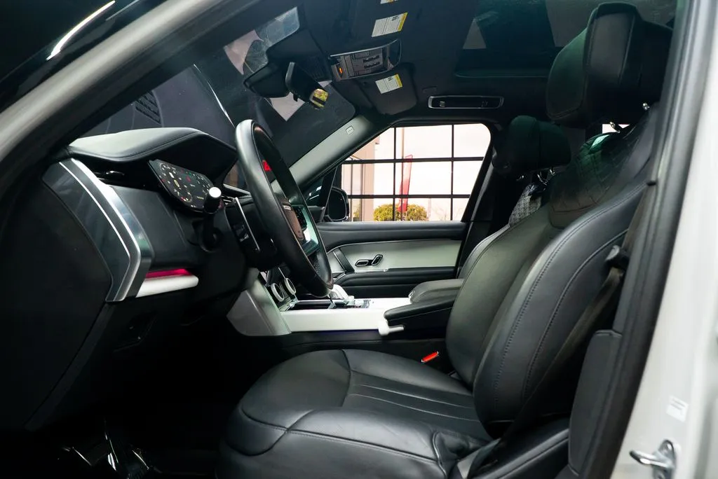 Land Rover Range Rover photo 30